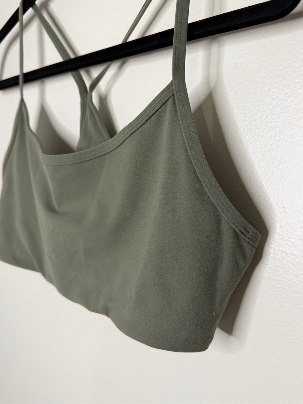 Vuori Women's AllTheFeels Bra Pistachio Green Lightweight Support Large - Picture 5 of 9